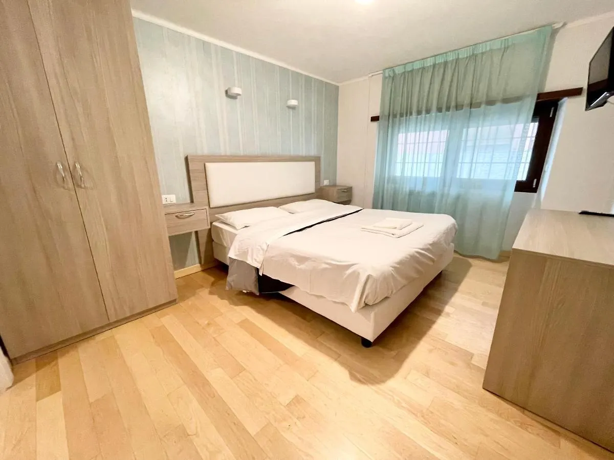 Luciano Laterani Guest House Rome