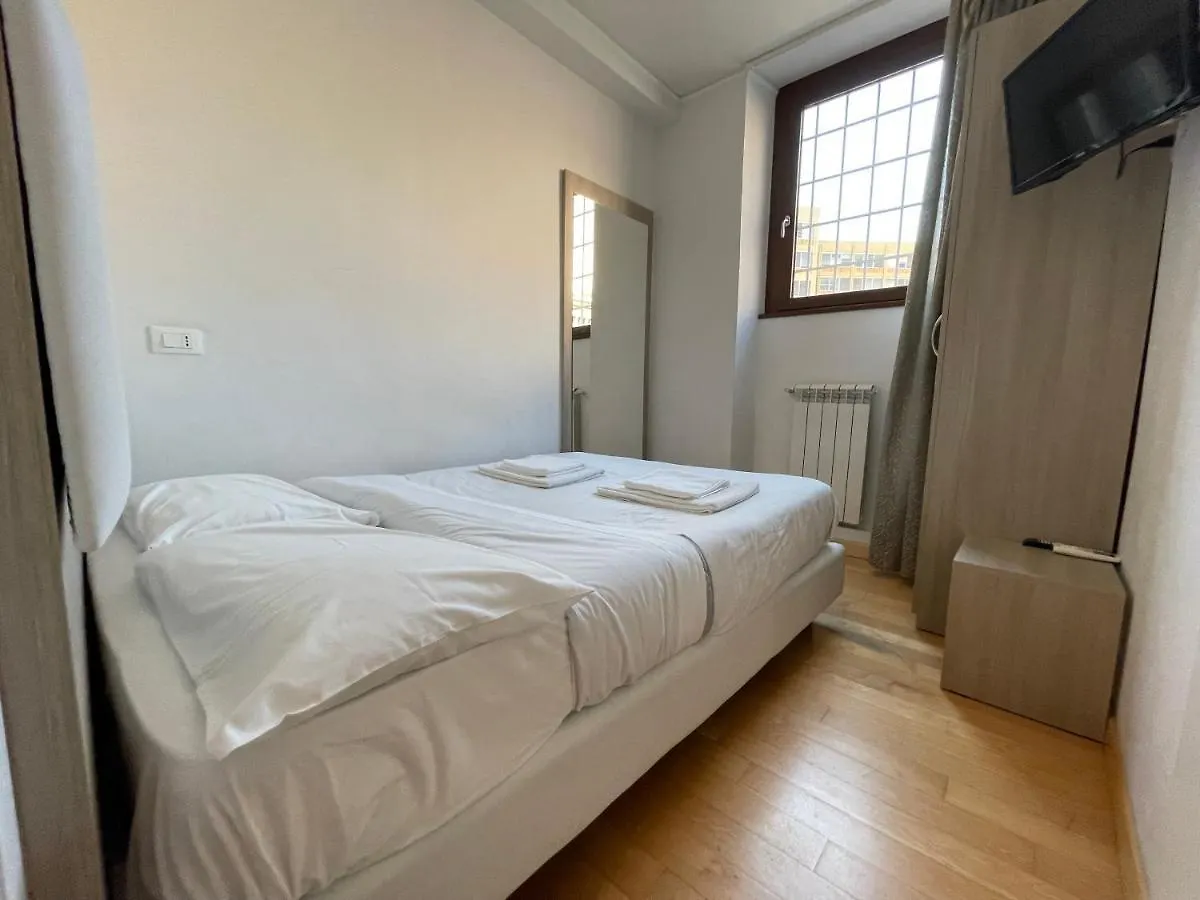 Luciano Laterani Guest House Rome