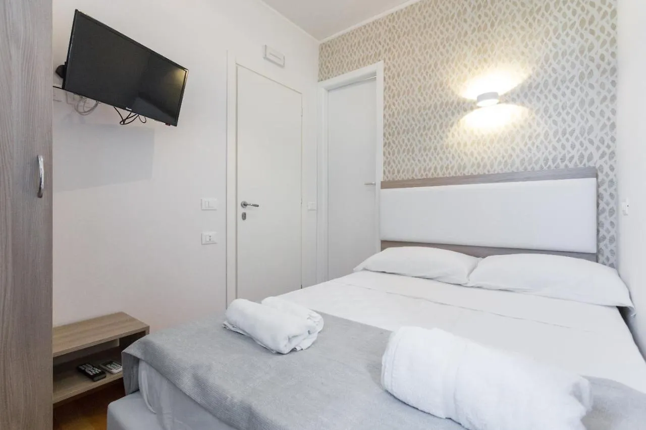 Luciano Laterani Guest House Rome