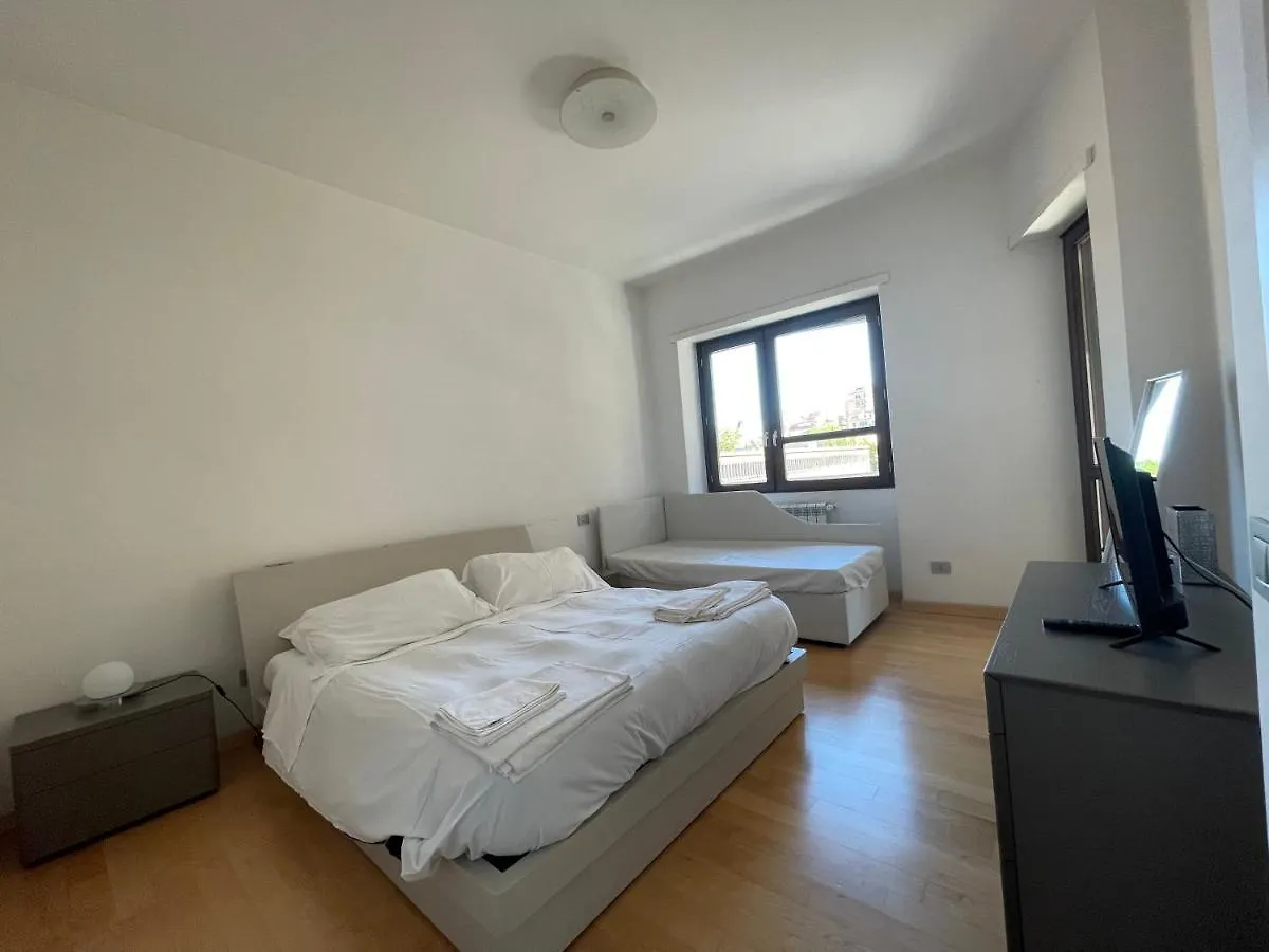 Luciano Laterani Guest House Rome