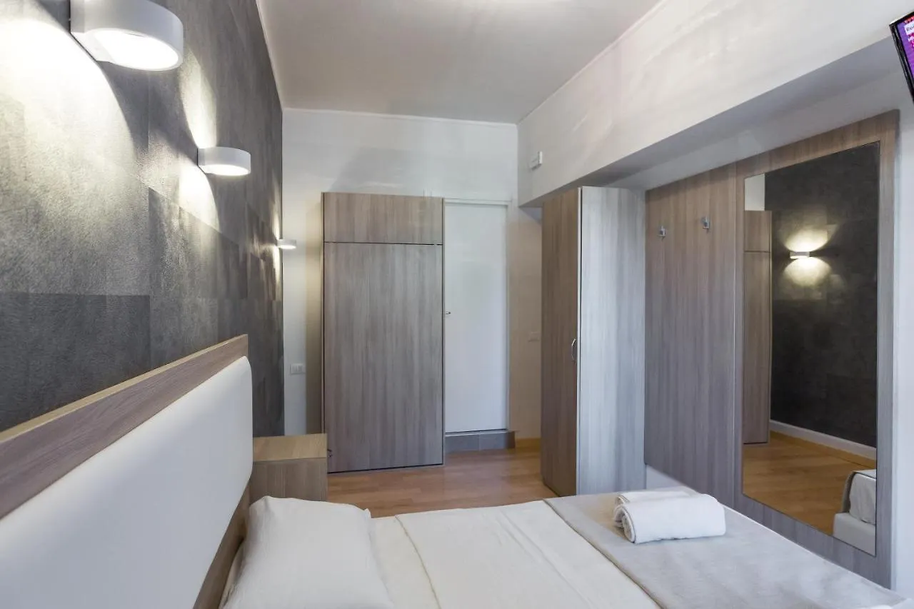 Luciano Laterani Guest House Rome
